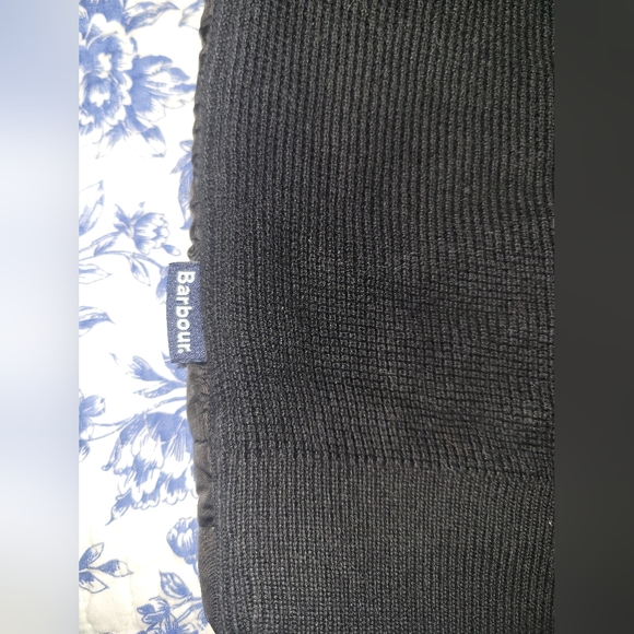 Cute Barbour puffy sweater vest - Picture 5 of 8